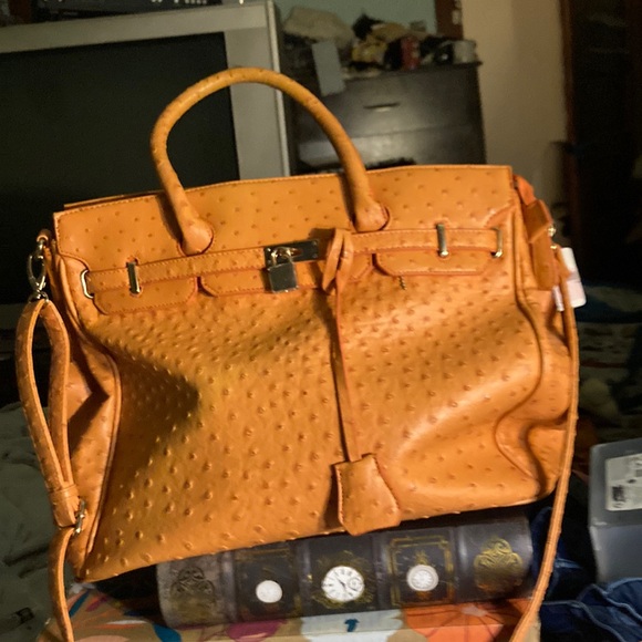 Brand New! Penelope Ann “Ladies Who Lunch” Orange Purse Faux Leather - Picture 1 of 4